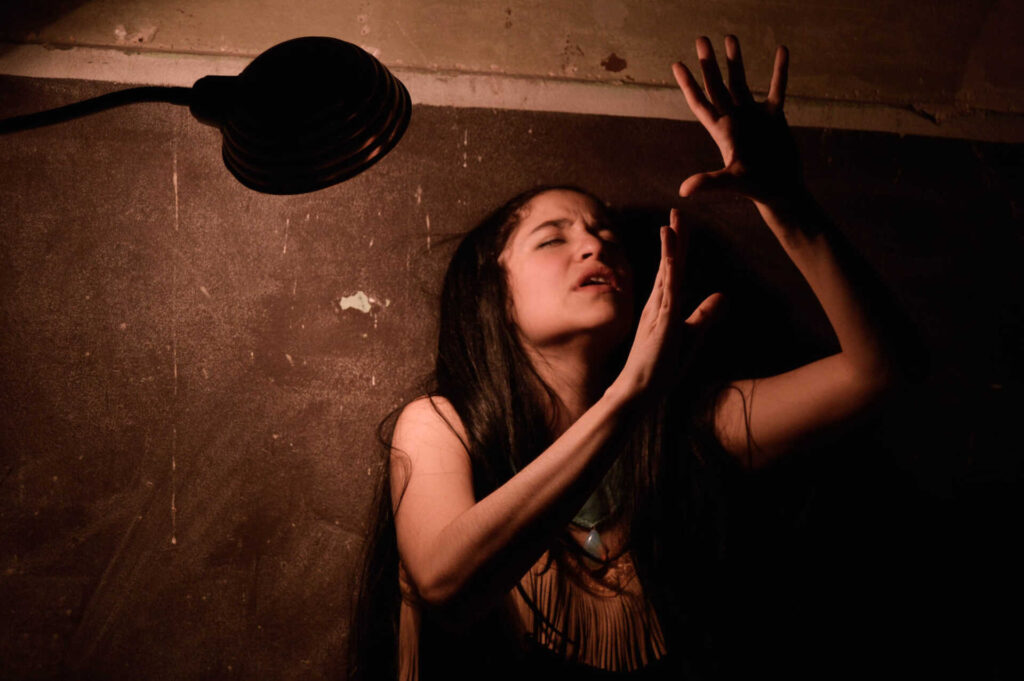 Bàrbara Mestanza va estrenar 'Pocahontas o la verdadera historia de una traviesa' a la Sala Beckett el 2019. Foto: Sala Beckett